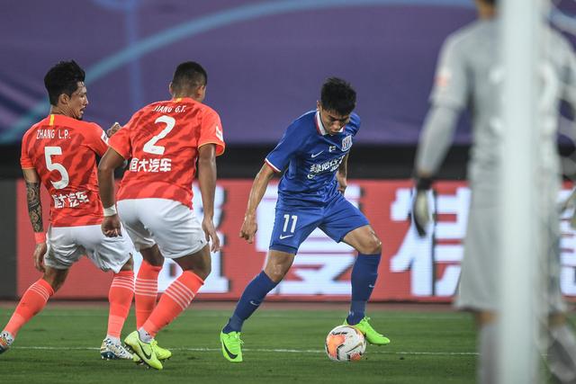 天空：曼联有意亚特兰大中场埃德森 冬窗尝试引进