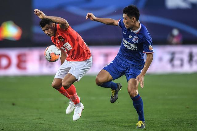 巴萨手握4球杀死晋级悬念 次回合或平局收场