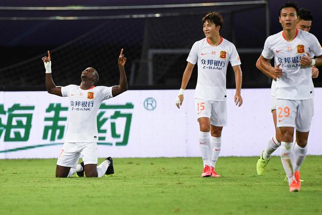 浙江大胜山西11连胜 阿不都24+14新疆10连胜